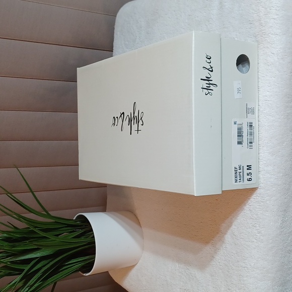 NIB Style & Co Nixine Flats 6.5 - Picture 2 of 9